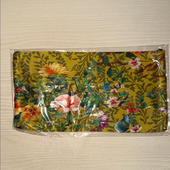 Colorful Patterned Face Masks Set - Picture 3 of 7